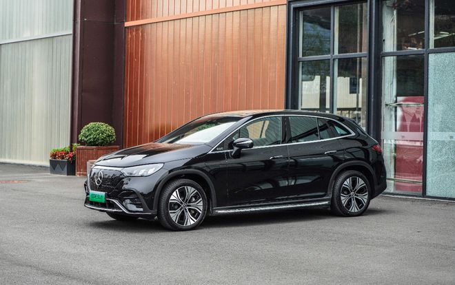 SUV：值得信赖的豪华电动车凯发体育赞助深度解读奔驰纯电(图17)
