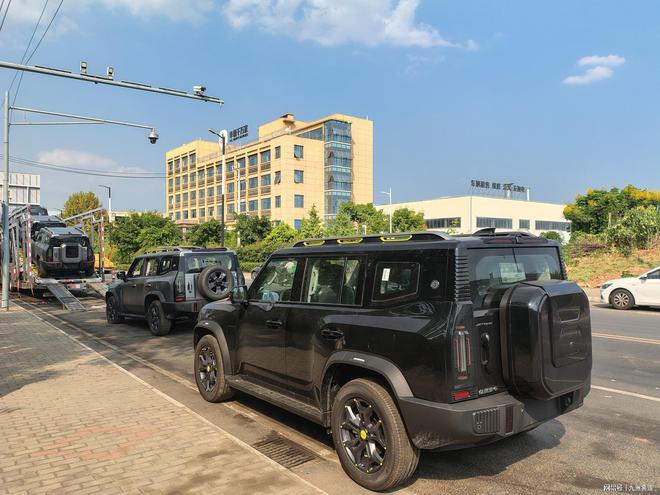 托运哪家物流公司好凯发体育赞助汽车(图1)
