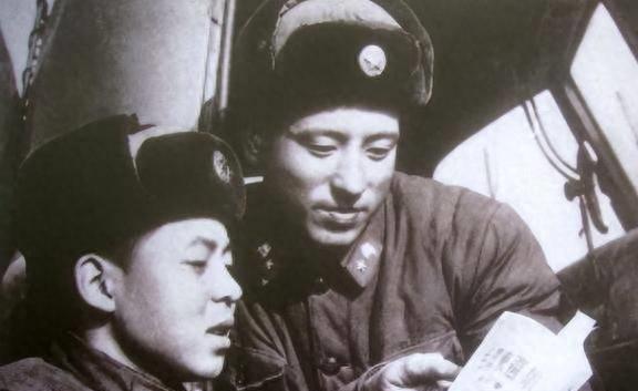 吕青：雷锋为何未被提拔他未交代缘由凯发K8国际娱乐雷锋壮烈牺牲追问(图4)