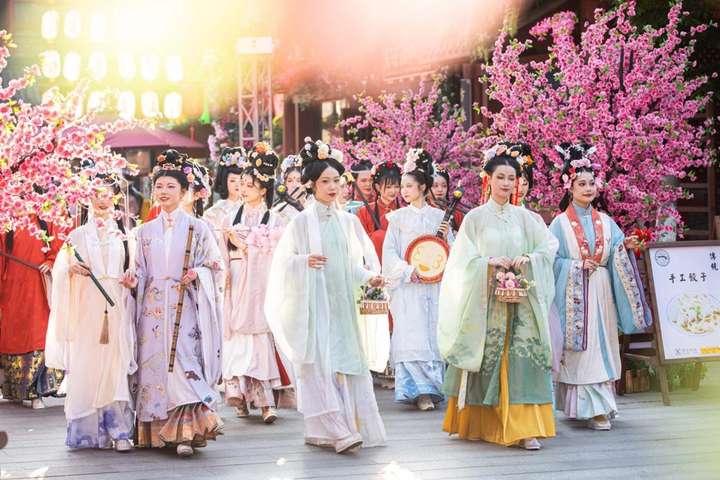 赴好时光踏春游方(图1)